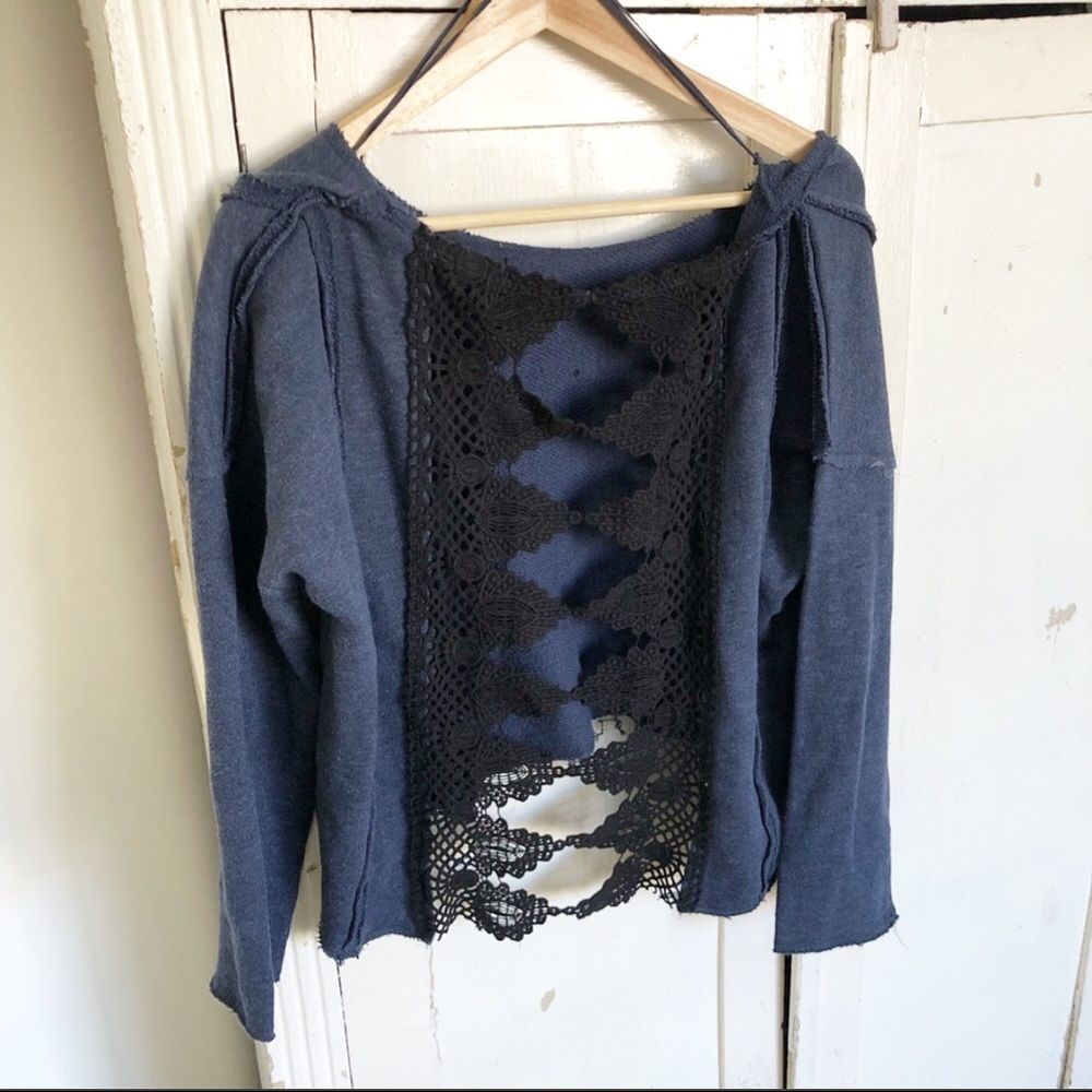 Free People Sweatshirt Small